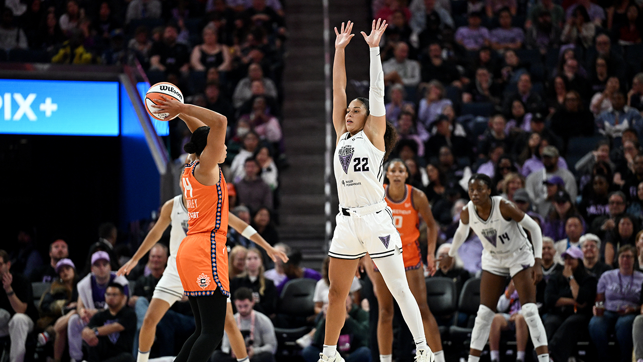 Highlights: Veronica Burton Selected to WNBA All-Defensive Second Team